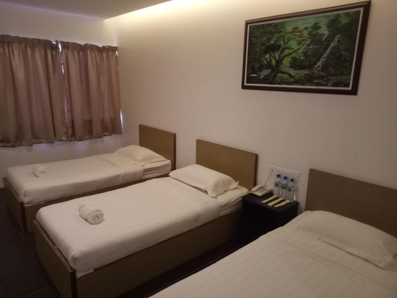 Sri Bernam Hotel 3*